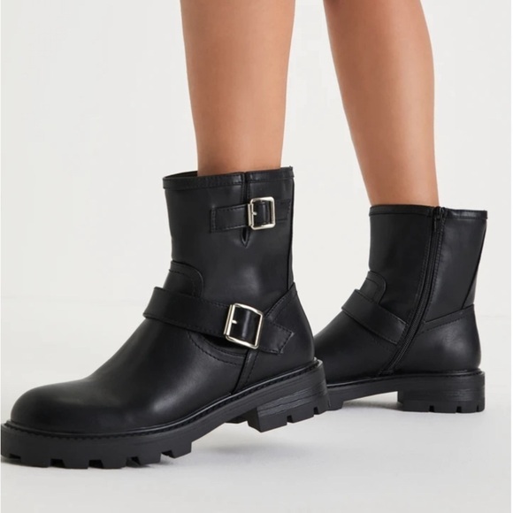 Madden Girl Shoes - Madden Girl Fareway Paris Buckle Ankle Moto Boots